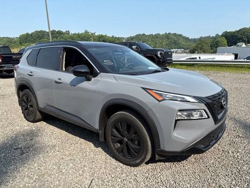 Certified 2023 Nissan Rogue SV w/ SV Premium B Package AWD/4WD image 7