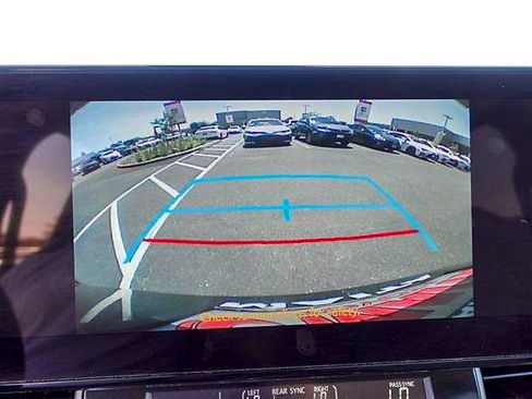 Certified 2025 Toyota Sienna XLE FWD image 20