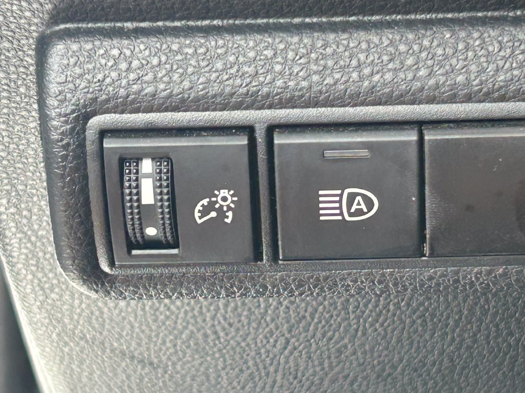 Used 2024 Toyota Corolla LE FWD image 22