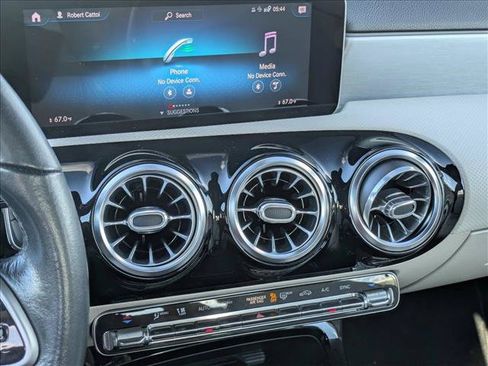 Used 2019 Mercedes-Benz A 220 4MATIC image 11