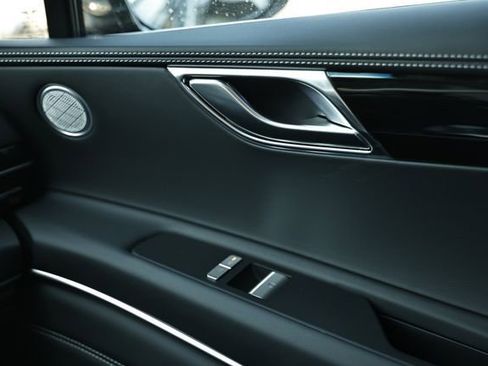 New 2026 Genesis GV80 2.5T RWD image 40