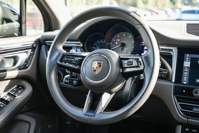 Used 2022 Porsche Macan S AWD/4WD image 15