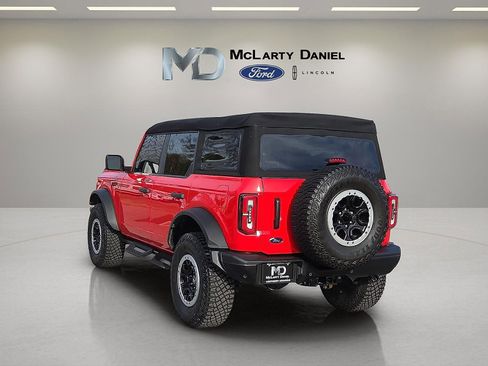 Certified 2023 Ford Bronco Badlands w/ Sasquatch Package image 4