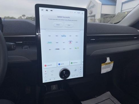 Used 2025 Ford Mustang Mach-E Premium image 10