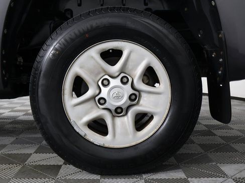 Used 2015 Toyota Tundra SR5 w/ SR5 Upgrade Package image 15