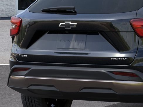 New 2026 Chevrolet Trax ACTIV w/ Driver Confidence Package FWD image 38
