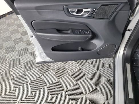 Used 2023 Volvo XC60 T8 Plus w/ Climate Package image 7