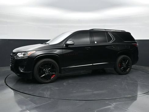 Used 2019 Chevrolet Traverse Premier w/ Redline Edition AWD/4WD image 6