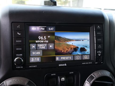 Used 2016 Jeep Wrangler Unlimited Sport w/ Quick Order Package 24S AWD/4WD image 26