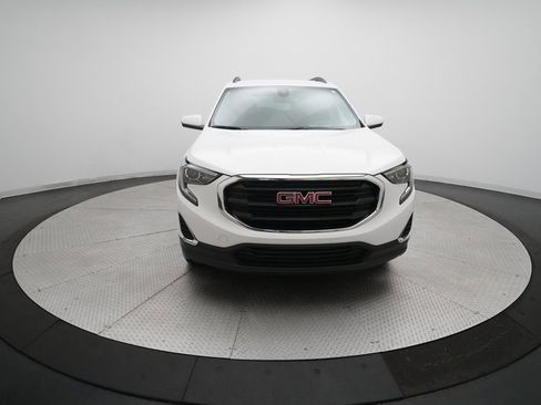 Used 2020 GMC Terrain SLE w/ Driver Convenience Package image 11