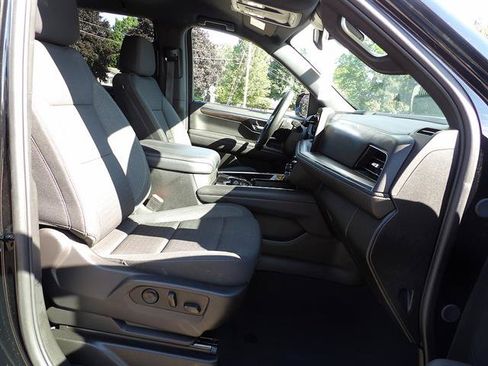 Used 2025 Chevrolet Tahoe LS AWD/4WD image 43
