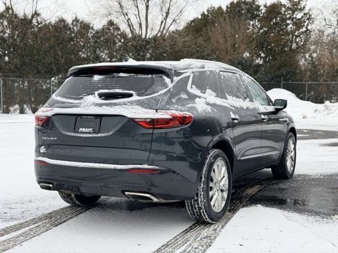 Used 2019 Buick Enclave Essence image 4