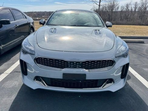 Used 2023 Kia Stinger GT2 image 2