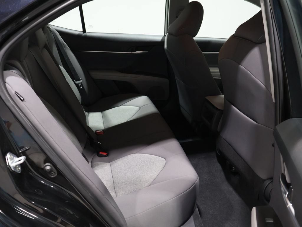 Used 2022 Toyota Camry LE AWD/4WD image 20