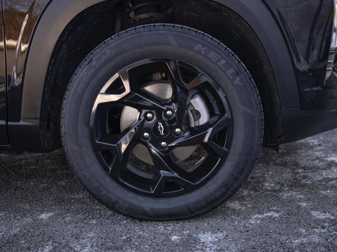 Used 2024 Chevrolet Trax LS w/ LS Convenience Package image 25