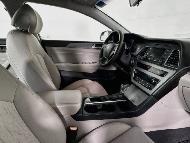 Used 2016 Hyundai Sonata SE FWD image 26
