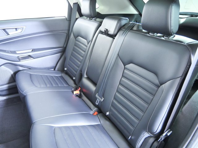 Certified 2024 Ford Edge SEL w/ Convenience Package AWD/4WD image 16