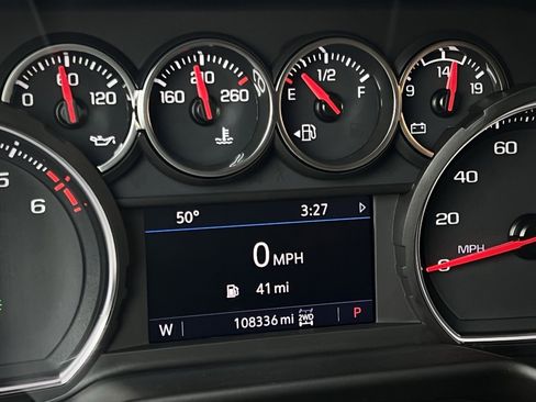 Used 2021 Chevrolet Tahoe LT w/ Luxury Package image 60