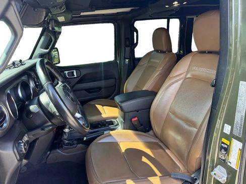 Used 2021 Jeep Wrangler Unlimited Rubicon AWD/4WD image 10