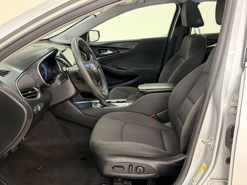 Used 2021 Chevrolet Malibu LT FWD image 5