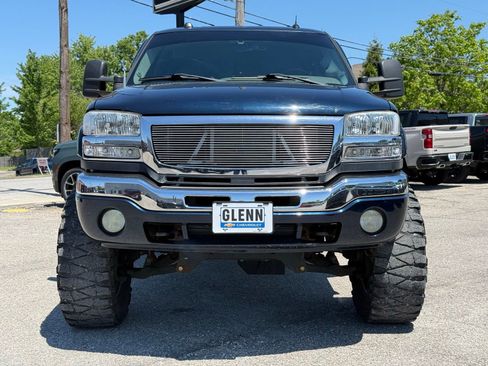 Used 2005 GMC Sierra 2500 SLT w/ Heavy-Duty Power Package AWD/4WD image 11