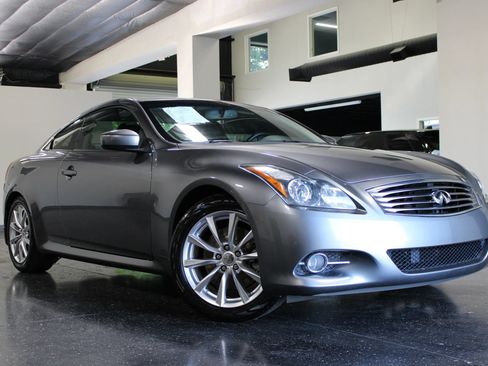 Used 2011 INFINITI G37 Journey w/ Premium Pkg RWD image 38
