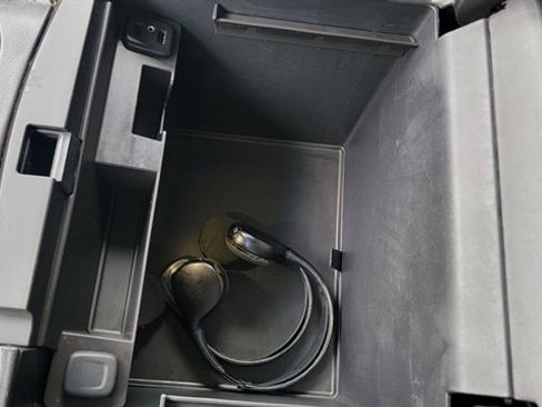 Used 2016 Chevrolet Suburban LT w/ Luxury Package image 34