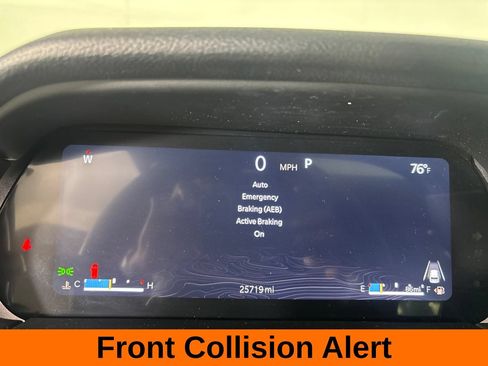 Used 2024 Jeep Grand Cherokee L Altitude AWD/4WD image 17