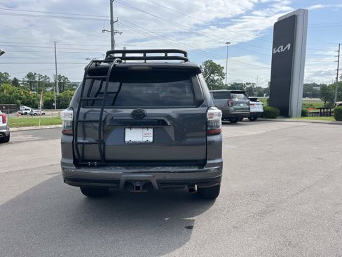 Used 2020 Toyota 4Runner Nightshade AWD/4WD image 4