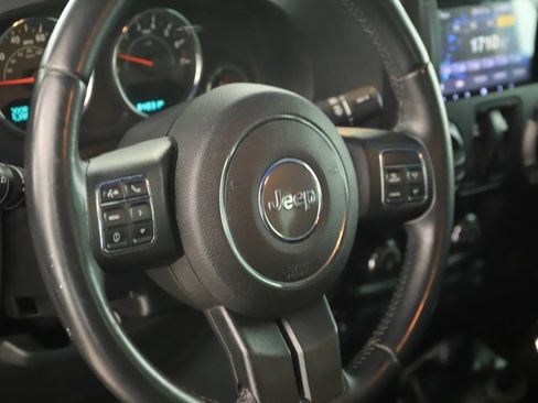 Used 2015 Jeep Wrangler Sport w/ Quick Order Package 23S AWD/4WD image 16