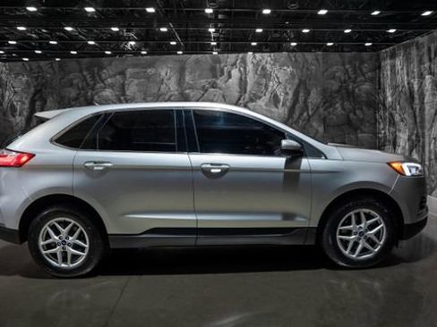 Used 2021 Ford Edge SEL image 23
