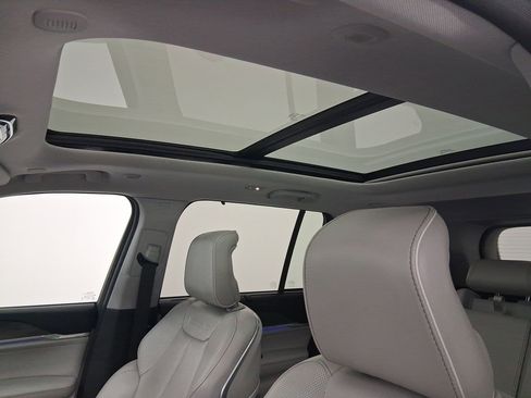 Used 2023 Jeep Grand Cherokee Overland w/ Adv Protech Group III image 14