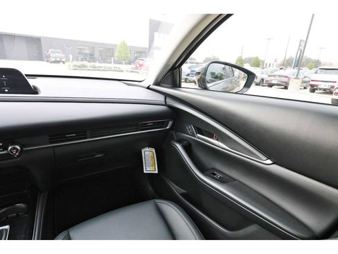 Certified 2025 MAZDA CX-30 AWD 2.5 S w/ Select Sport Pkg image 8