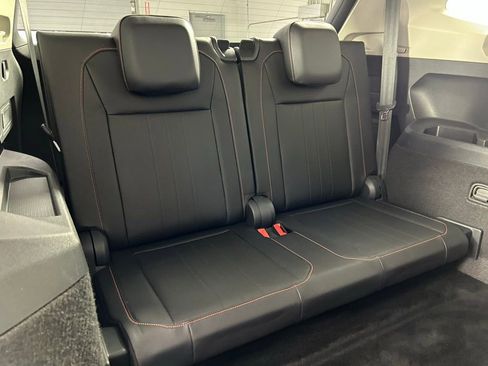Used 2024 Volkswagen Tiguan Wolfsburg Edition FWD image 13