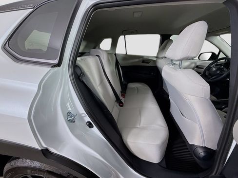 Certified 2025 Toyota Corolla Cross L FWD image 19