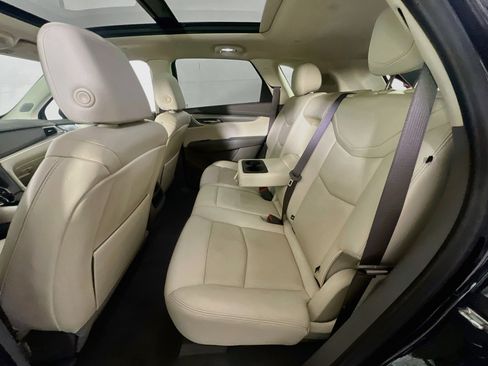 Used 2021 Cadillac XT5 Premium Luxury AWD/4WD image 26
