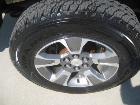 Used 2018 Chevrolet Colorado Z71 image 9