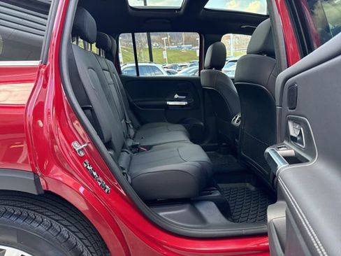 New 2026 Mercedes-Benz GLB 250 4MATIC image 27