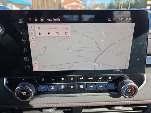 Used 2025 Chevrolet Colorado Z71 w/ Z71 Convenience Package 2 image 29