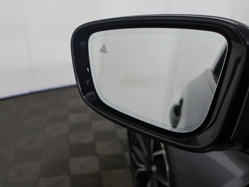 Used 2023 BMW M550i xDrive w/ Shadowloine Package image 35