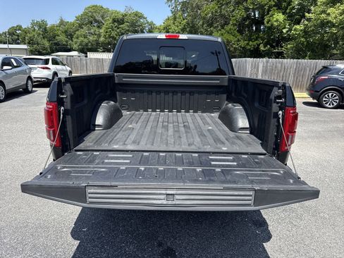 Used 2015 Ford F150 Platinum w/ Equipment Group 701A Luxury AWD/4WD image 35