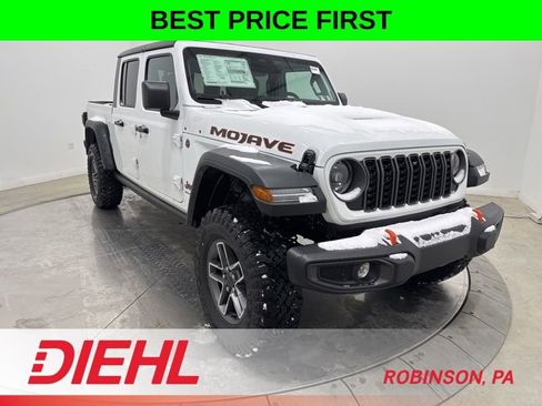 New 2026 Jeep Gladiator Mojave image 1