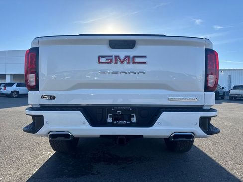 New 2026 GMC Sierra 1500 Elevation w/ Elevation Premium Package image 4