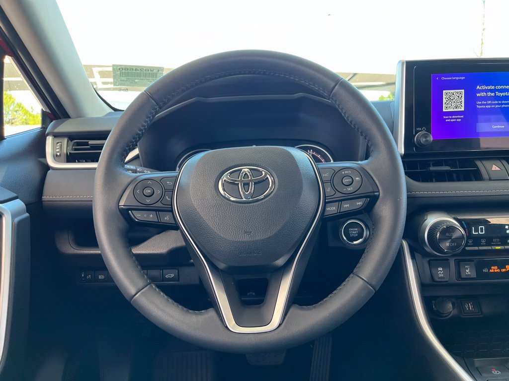 Used 2025 Toyota RAV4 XLE w/ Convenience Package AWD/4WD image 16