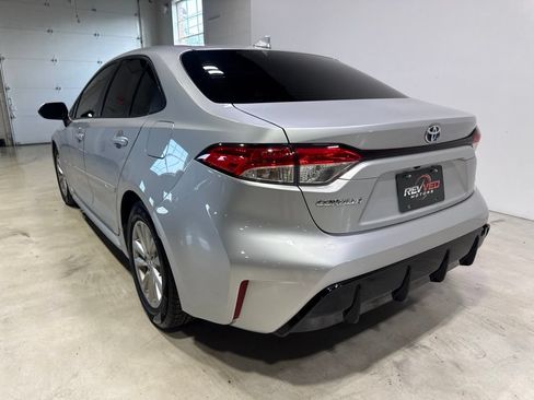 Used 2023 Toyota Corolla LE w/ LE Convenience Package FWD image 5
