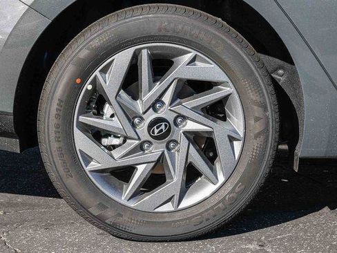 New 2026 Hyundai Elantra Hybrid FWD image 8