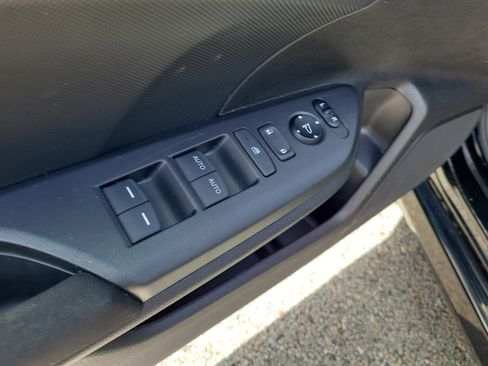 Used 2018 Honda Civic LX image 19