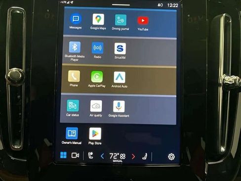 Used 2025 Volvo XC40 B5 Plus image 37