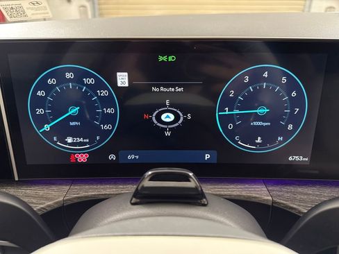 Used 2025 Hyundai Santa Fe Limited image 16