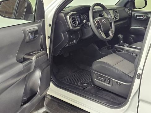 Used 2023 Toyota Tacoma TRD Off-Road AWD/4WD image 23